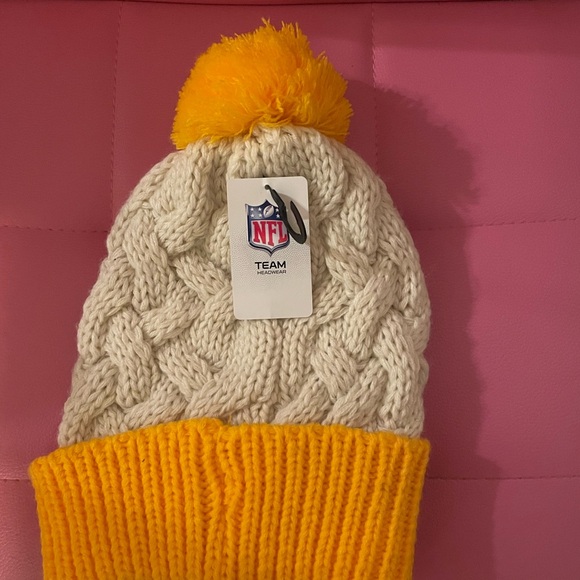 Pittsburgh Steelers beanie hat - Picture 2 of 5